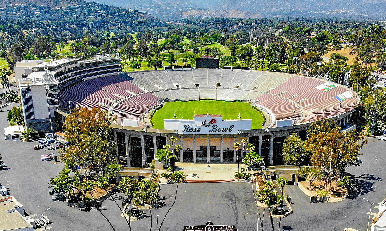 The Rose Bowl In Pasadena, California. Photo Credit: Ted Eytan | Wikimedia Commons