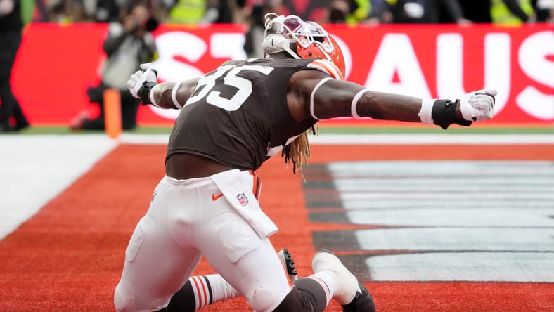 Chargers Sign TE David Njoku To 1-Year Prove-It Deal 4 Chargers Sign TE David Njoku To 1-Year Prove-It Deal