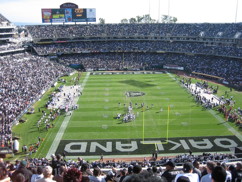 The Oakland Raiders Path To The Playoffs May Go Through Los Angeles