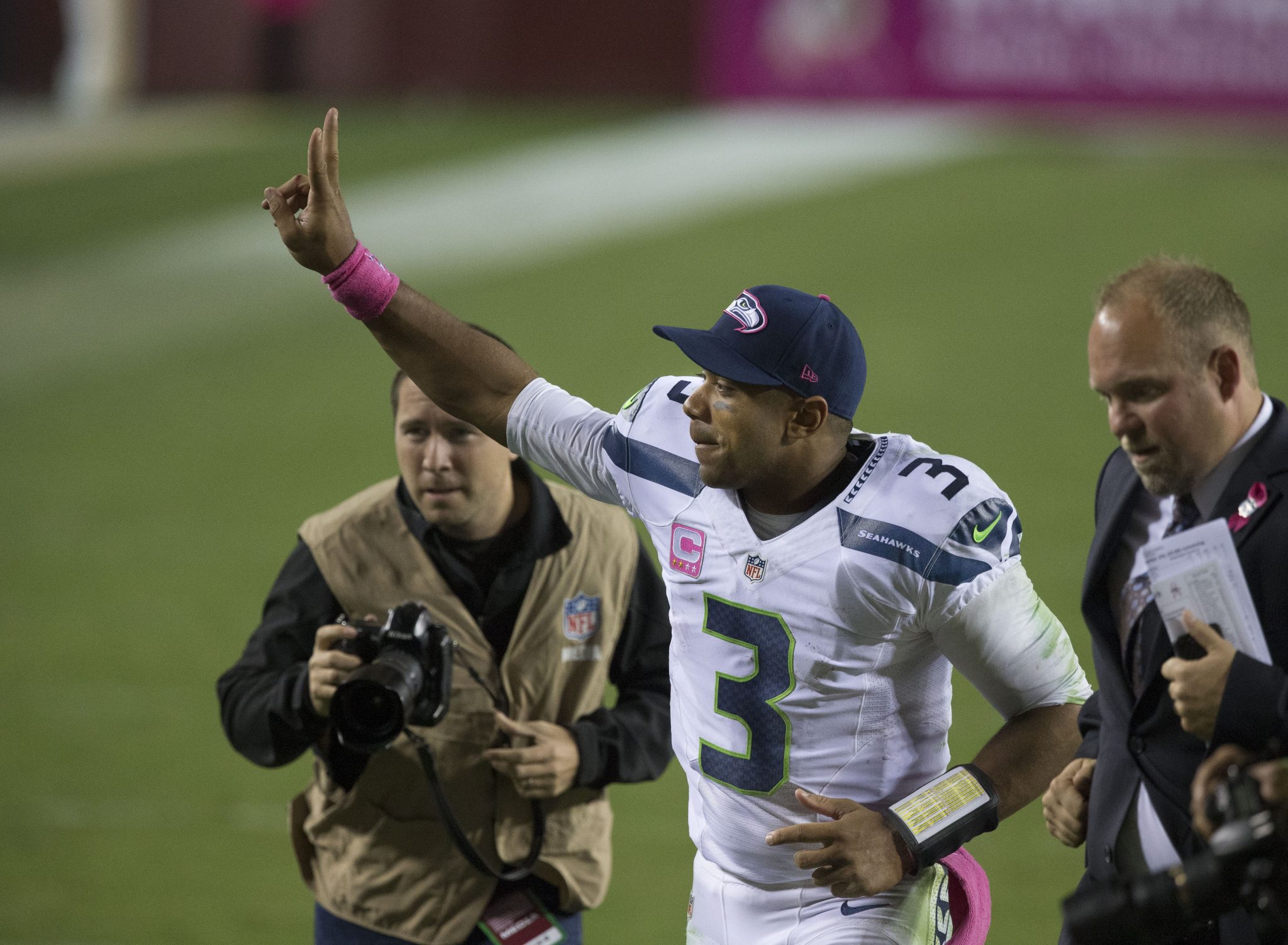 Russell Wilson Shines In Seahawks Victory Over Eagles