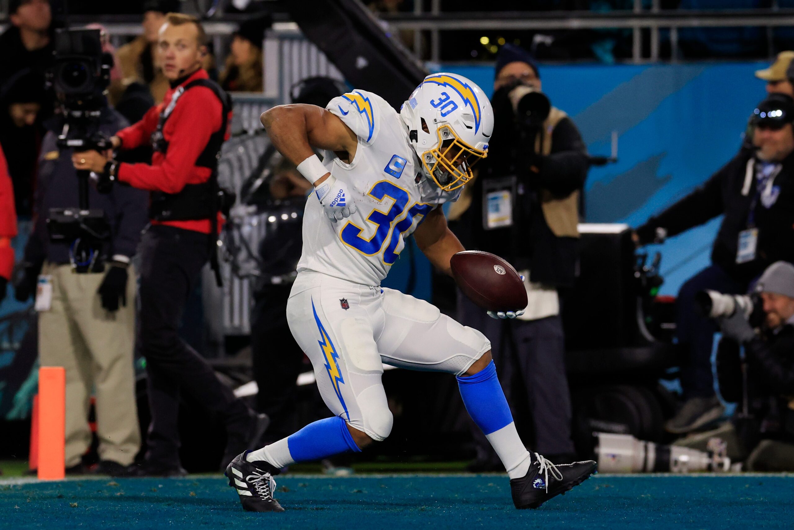 Los Angeles Chargers running back Austin Ekeler (30) and Los