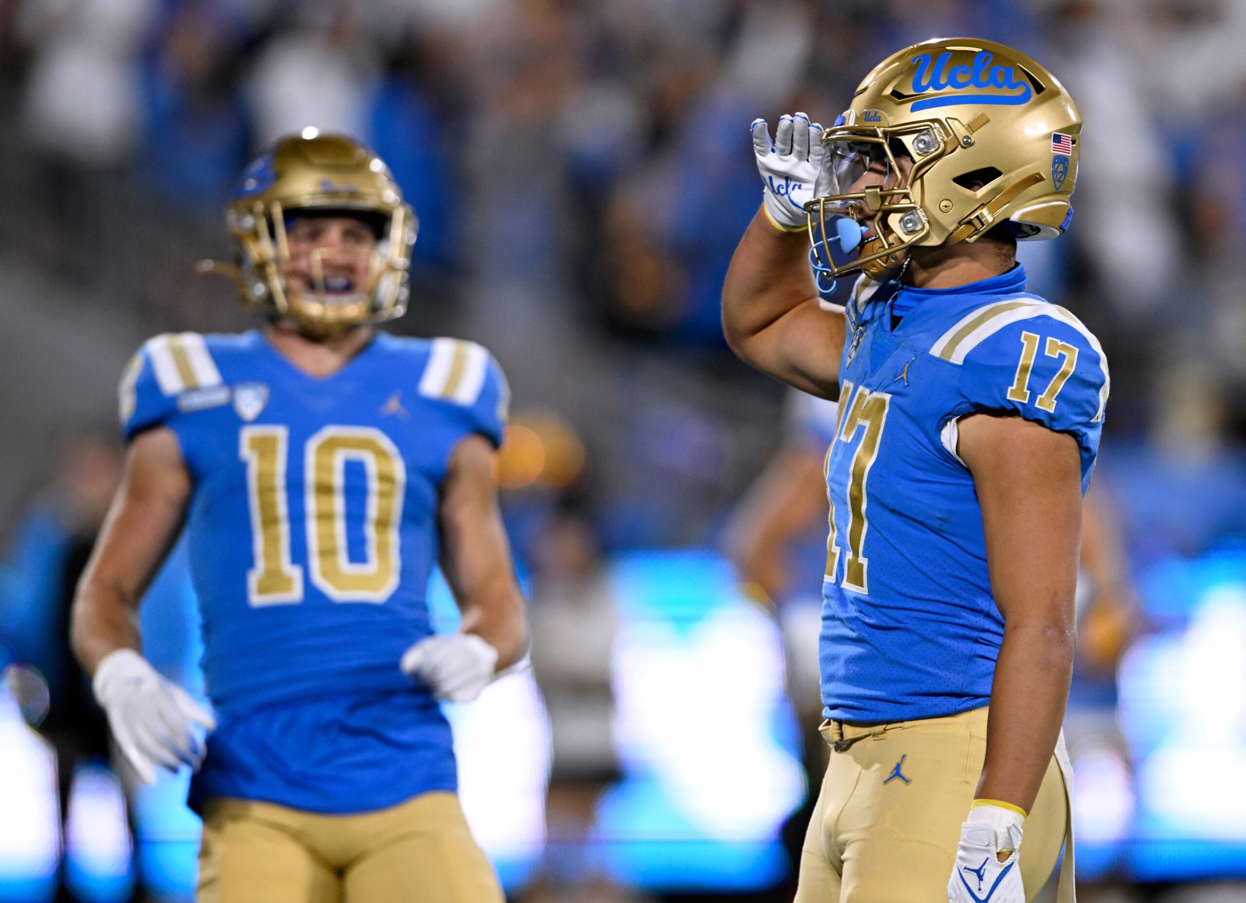 NCAA Football: Arizona State at UCLA | UCLA Football WR Logan Loya