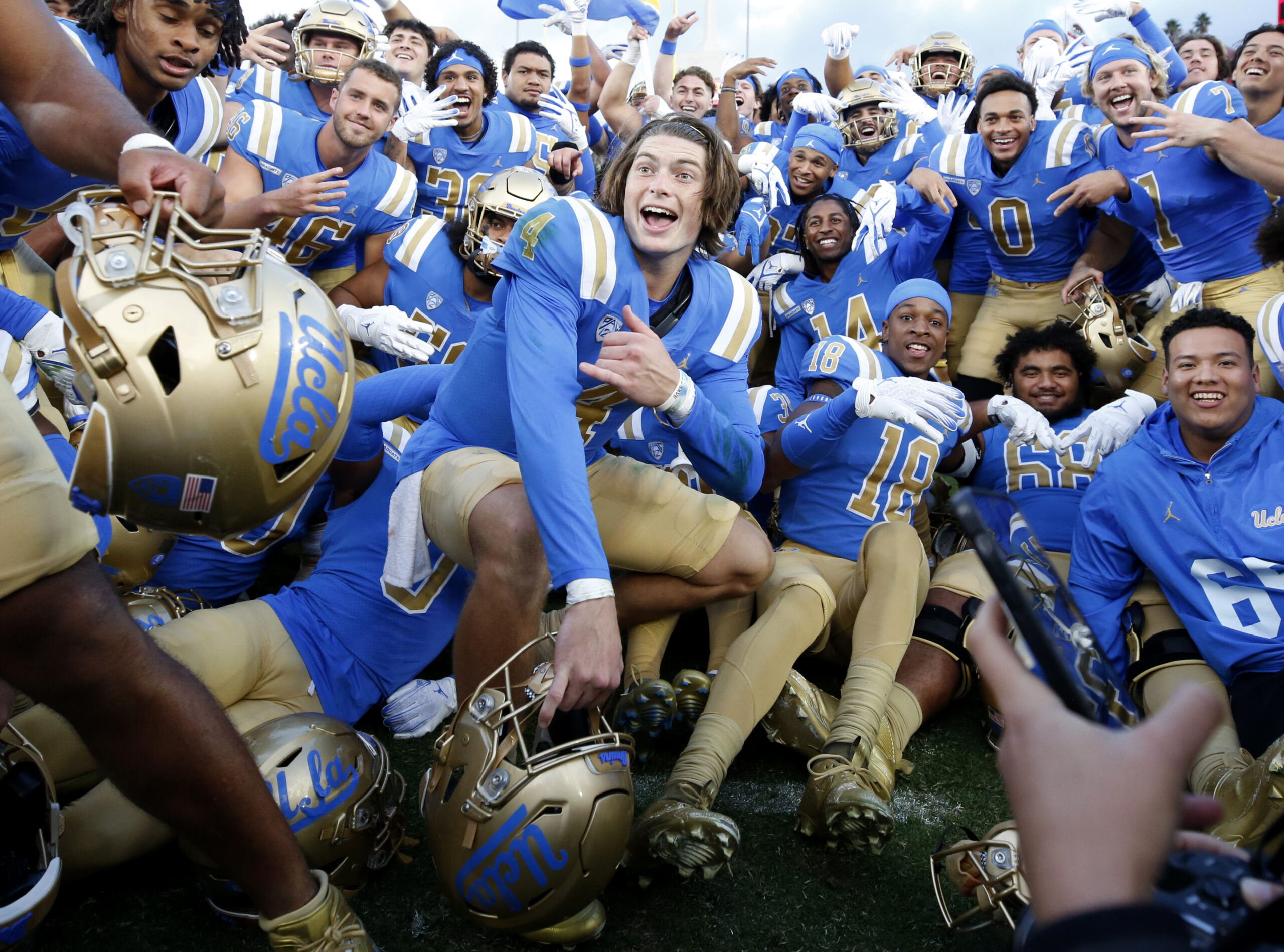 NCAA Football: UCLA at Southern California