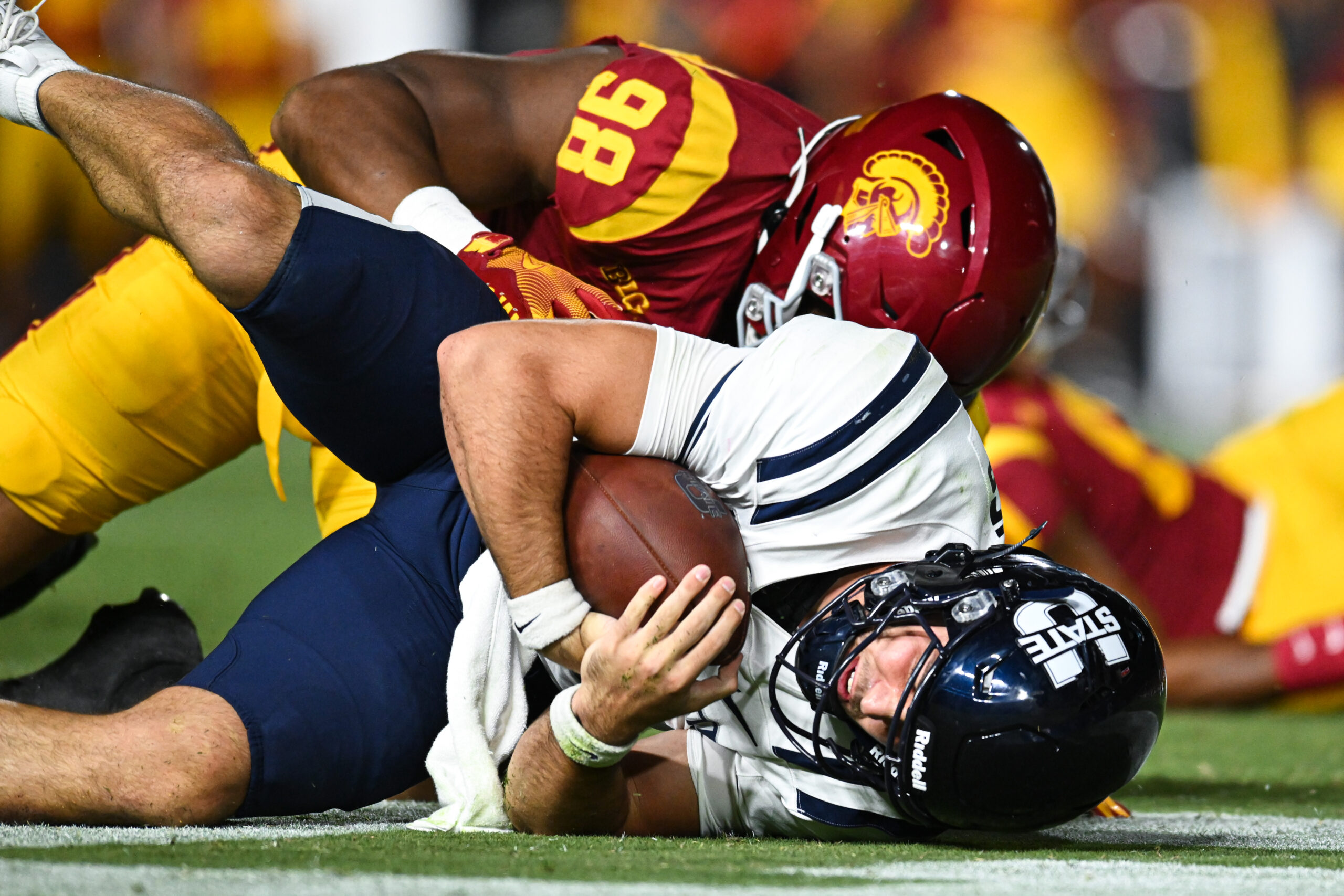 NCAA Football: Utah State at Southern California | USC Trojans Defense Is For Real