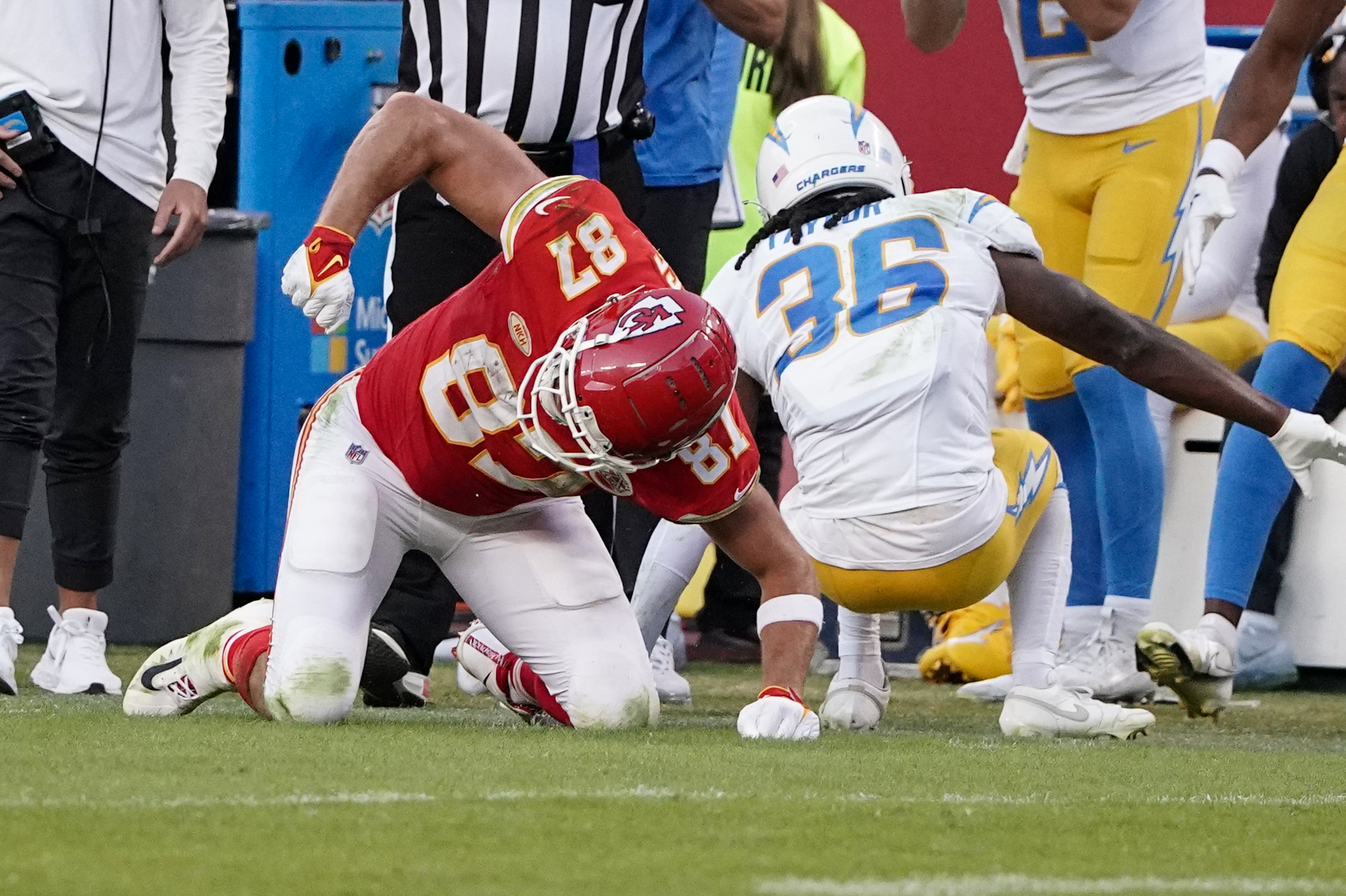 NFL: Los Angeles Chargers at Kansas City Chiefs