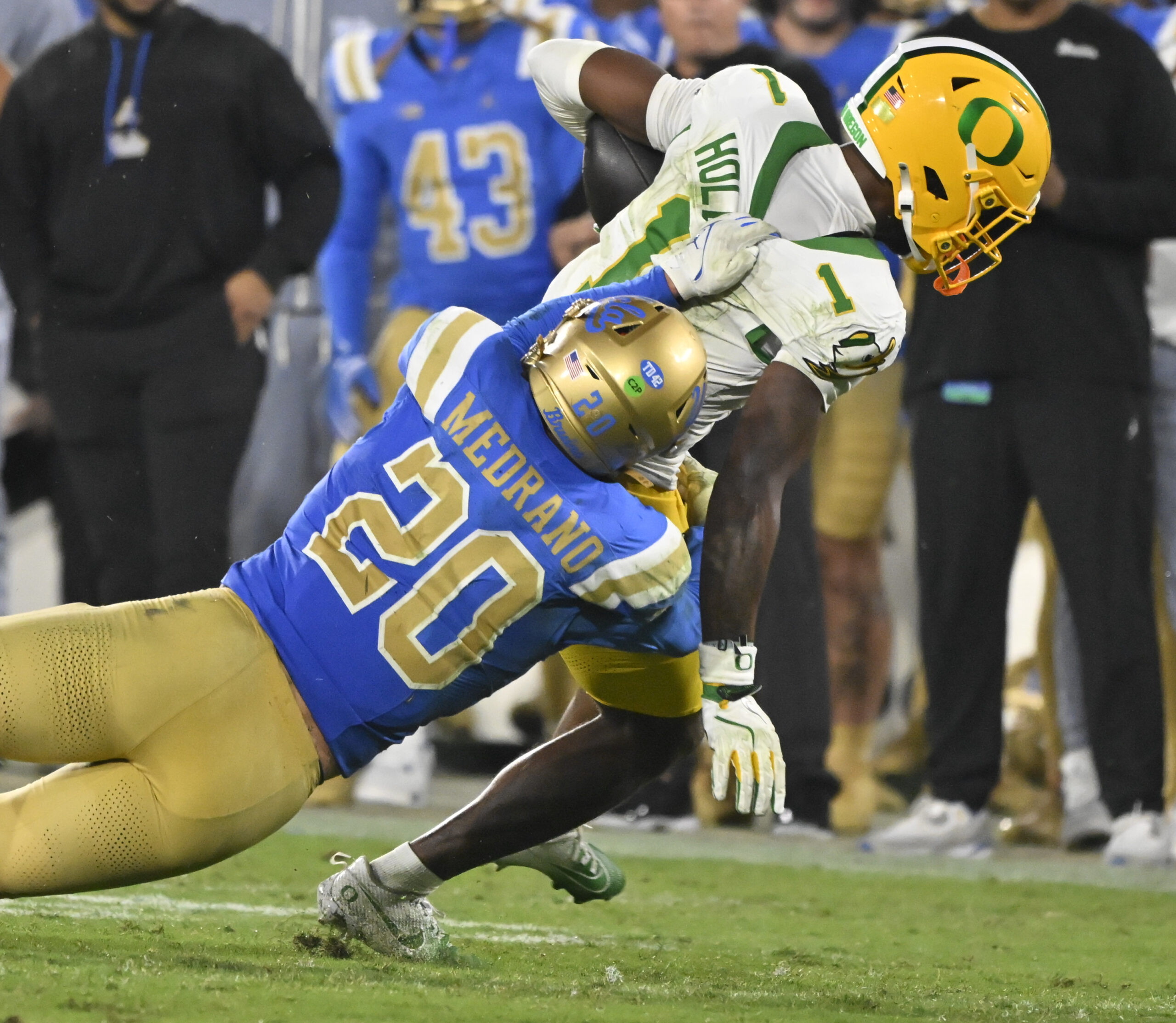 NCAA Football: Oregon at UCLA Bruins