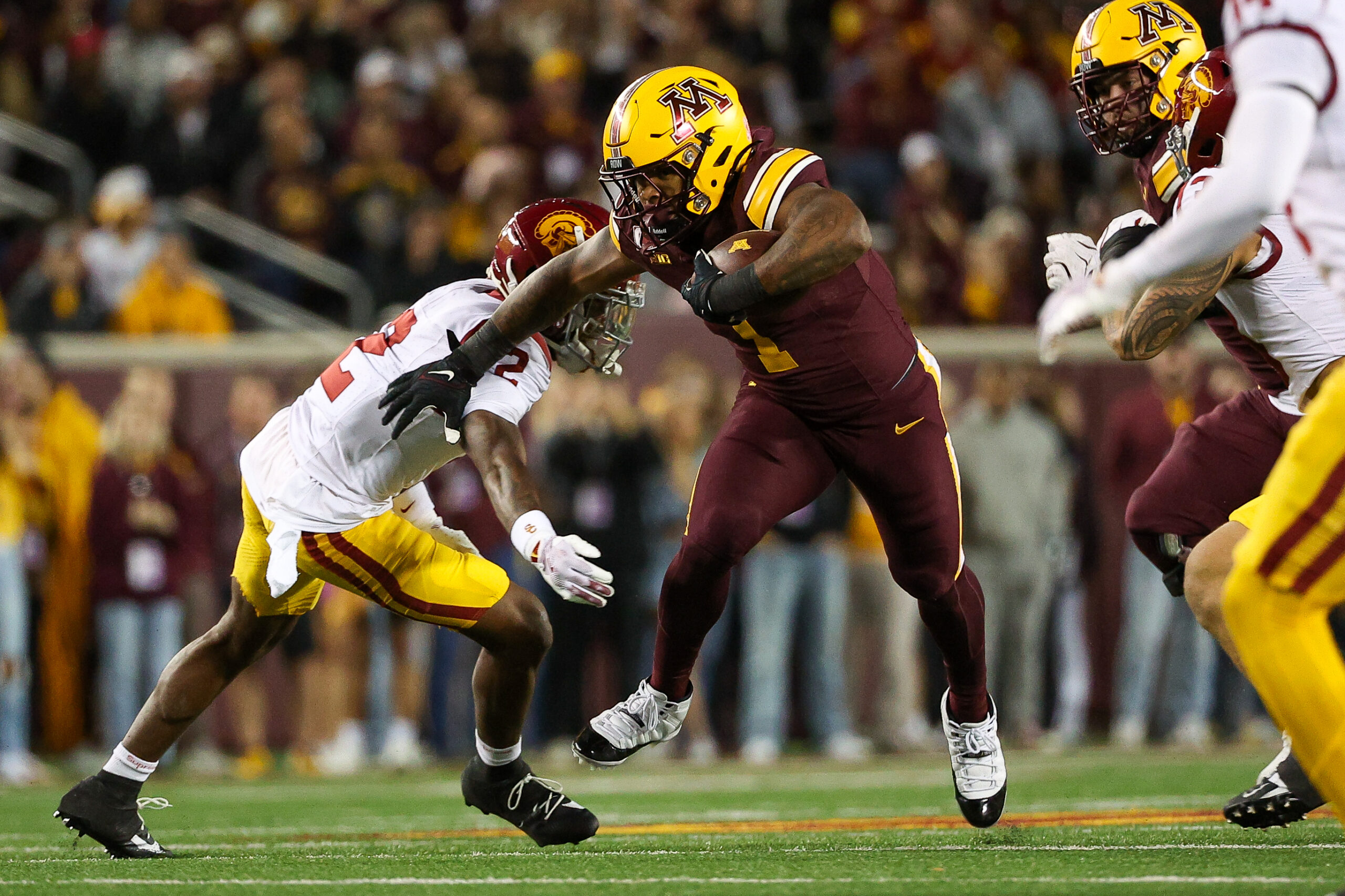 NCAA Football: Southern California at Minnesota