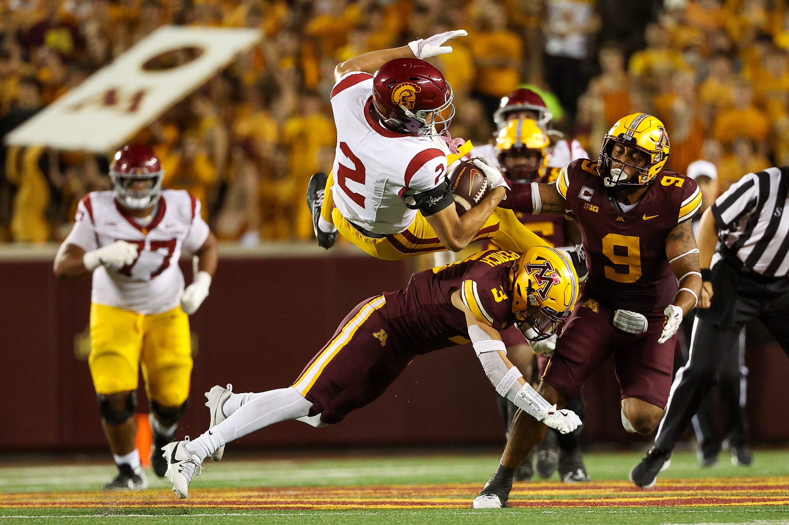 NCAA Football: Southern California at Minnesota