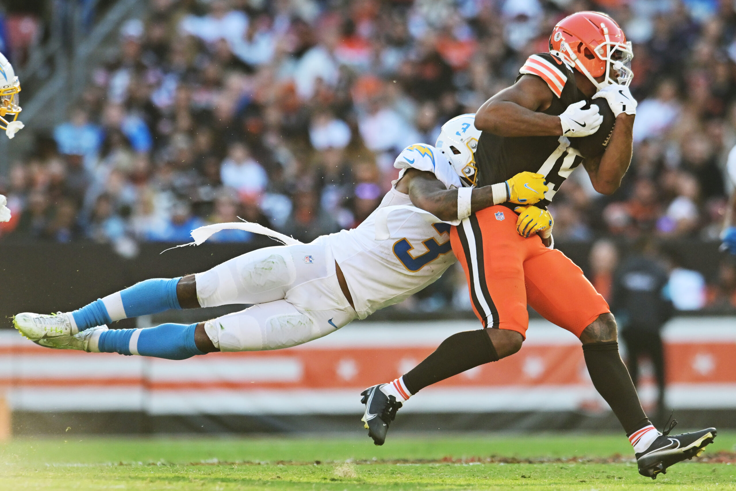 NFL: Los Angeles Chargers at Cleveland Browns