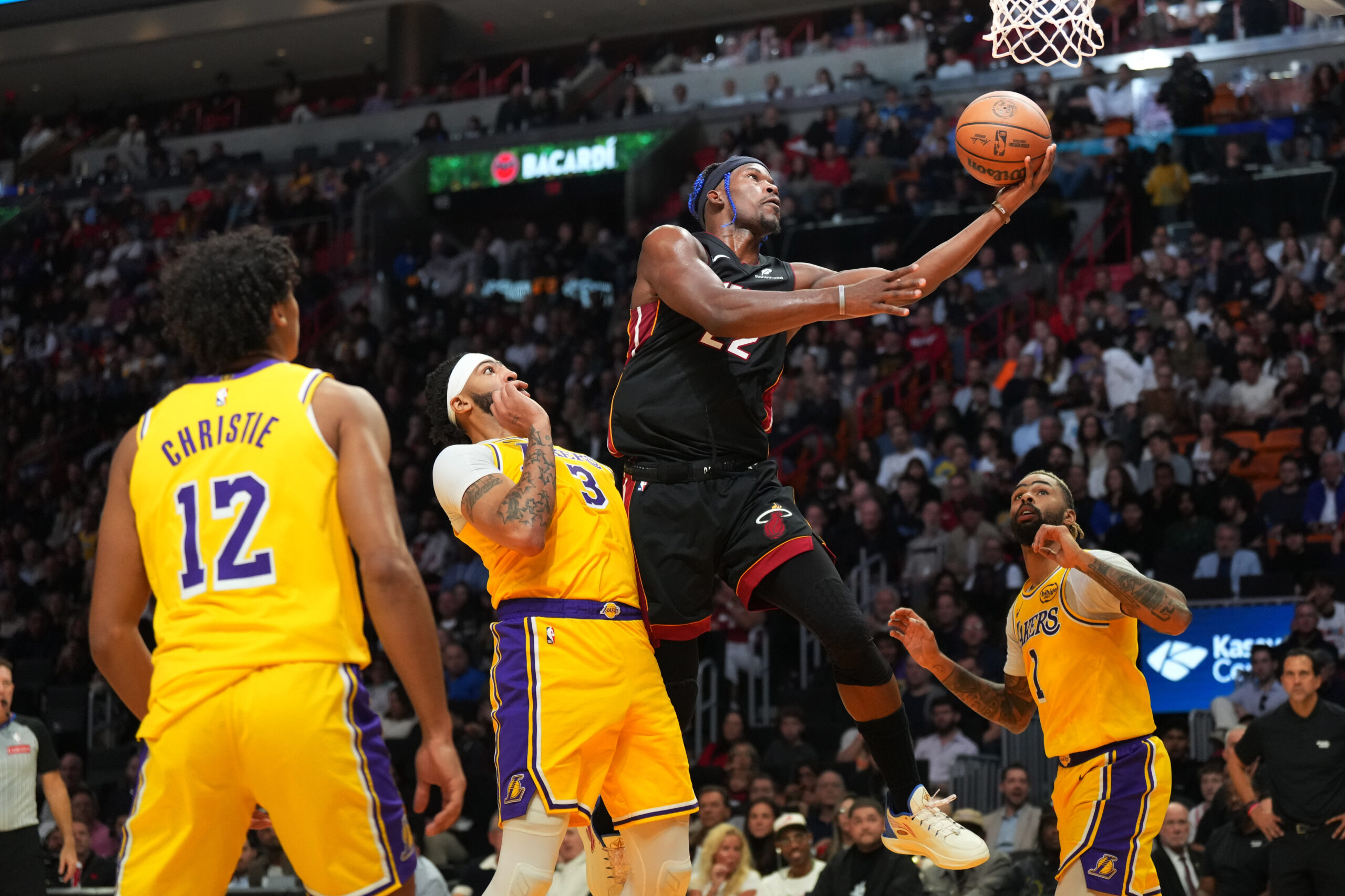 Los Angeles Lakers Smacked By Heat, Reveals Deeper Issue - LAFB Network