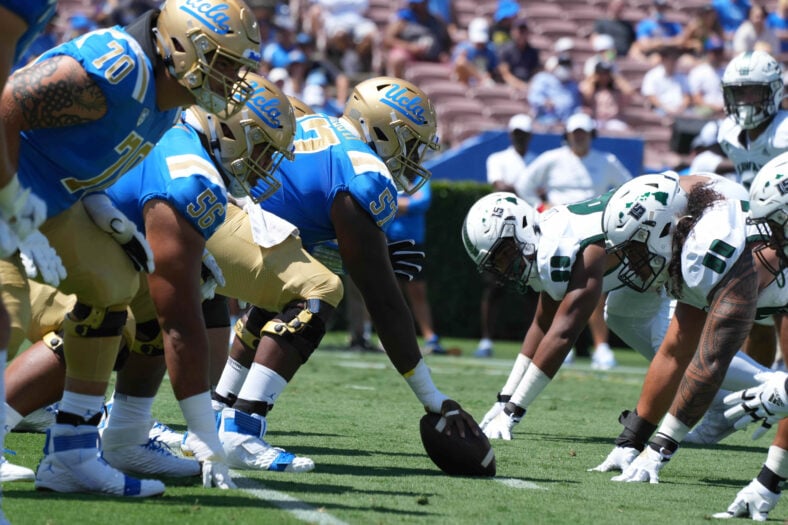 NCAA Football: Hawaii at UCLA Bruins