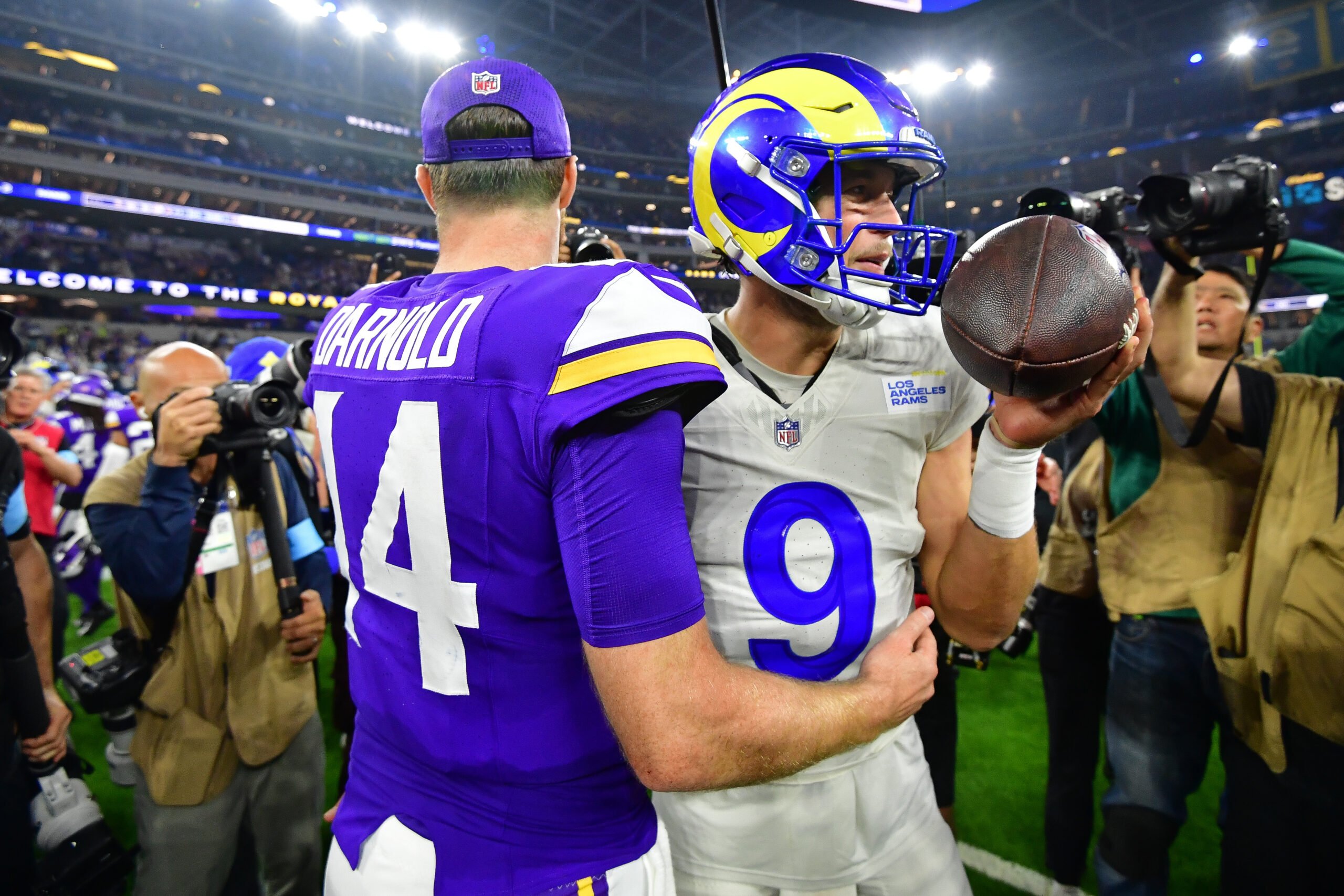 NFL: Minnesota Vikings at Los Angeles Rams - Matthew Stafford, Sam Darnold
