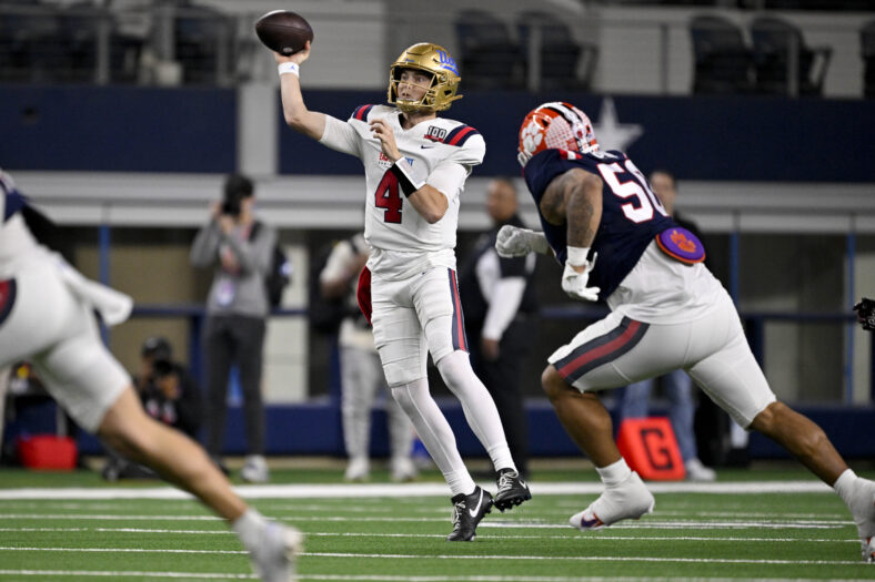 NCAA Football: East-West Shrine Bowl